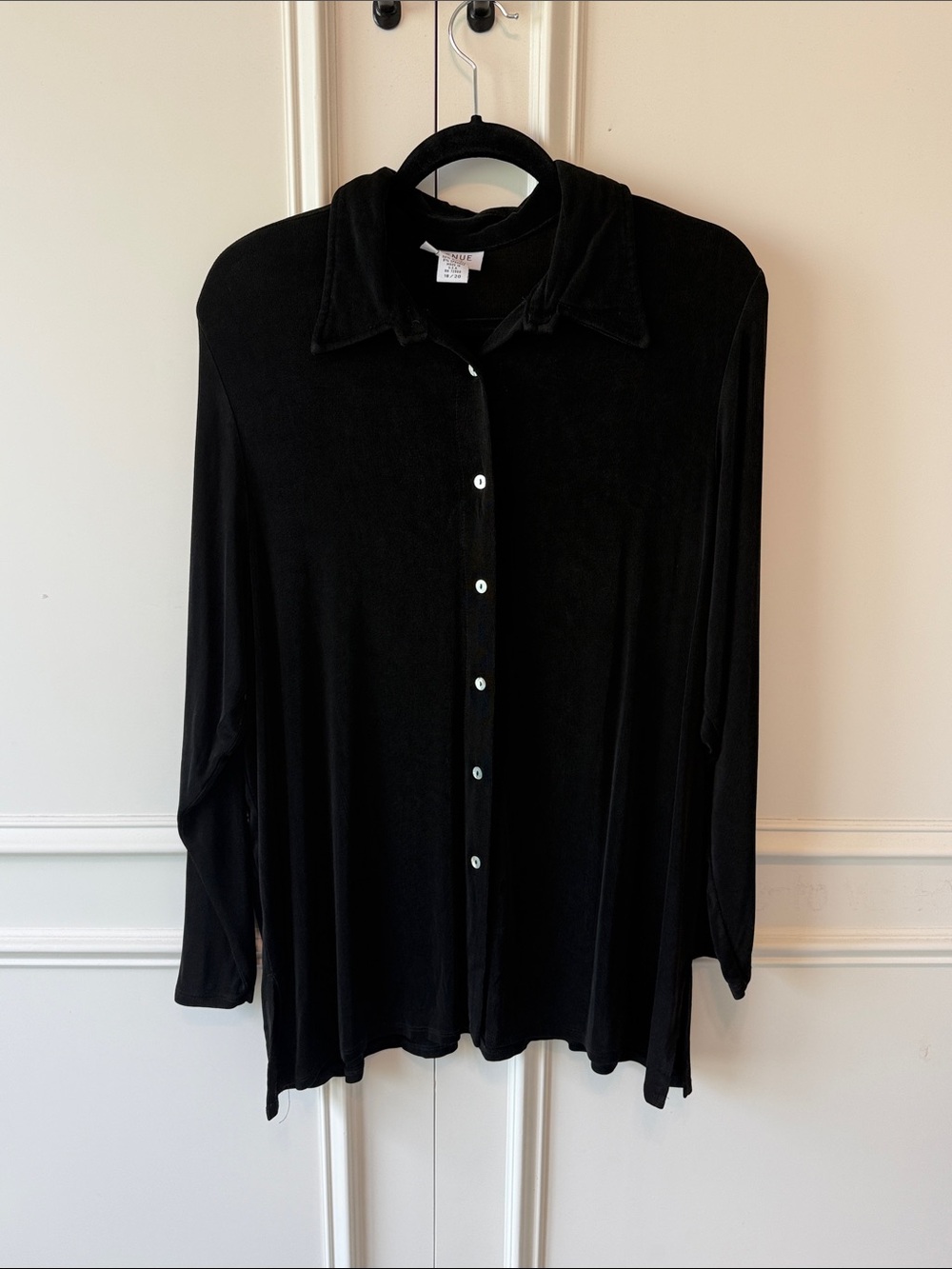 Avenue Black Long-Sleeve Button Down Shirt
